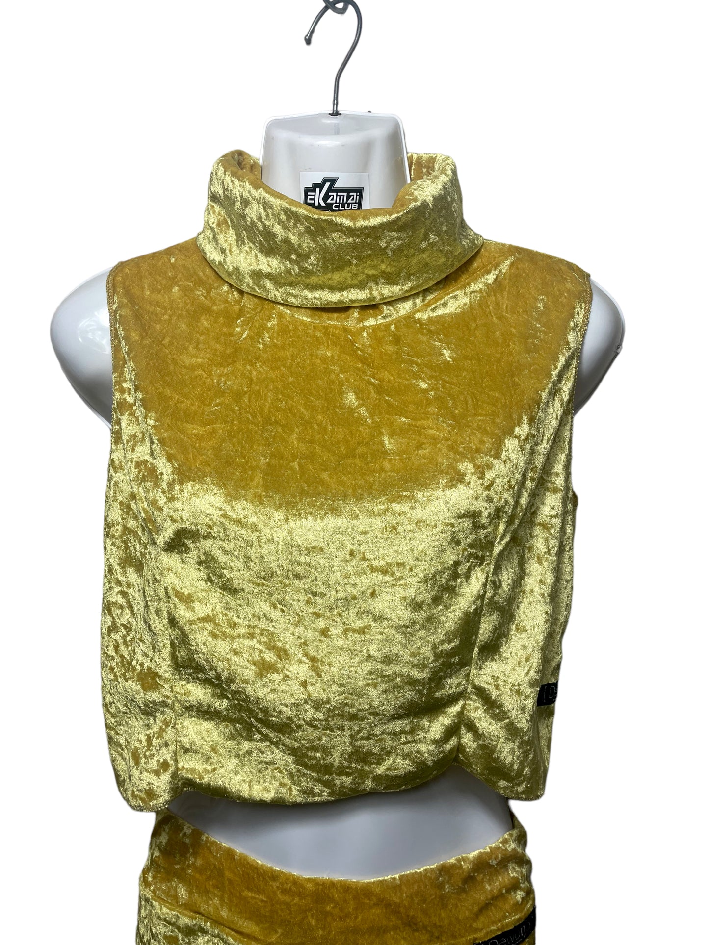 SET Top + Panty Terciopelo Gold