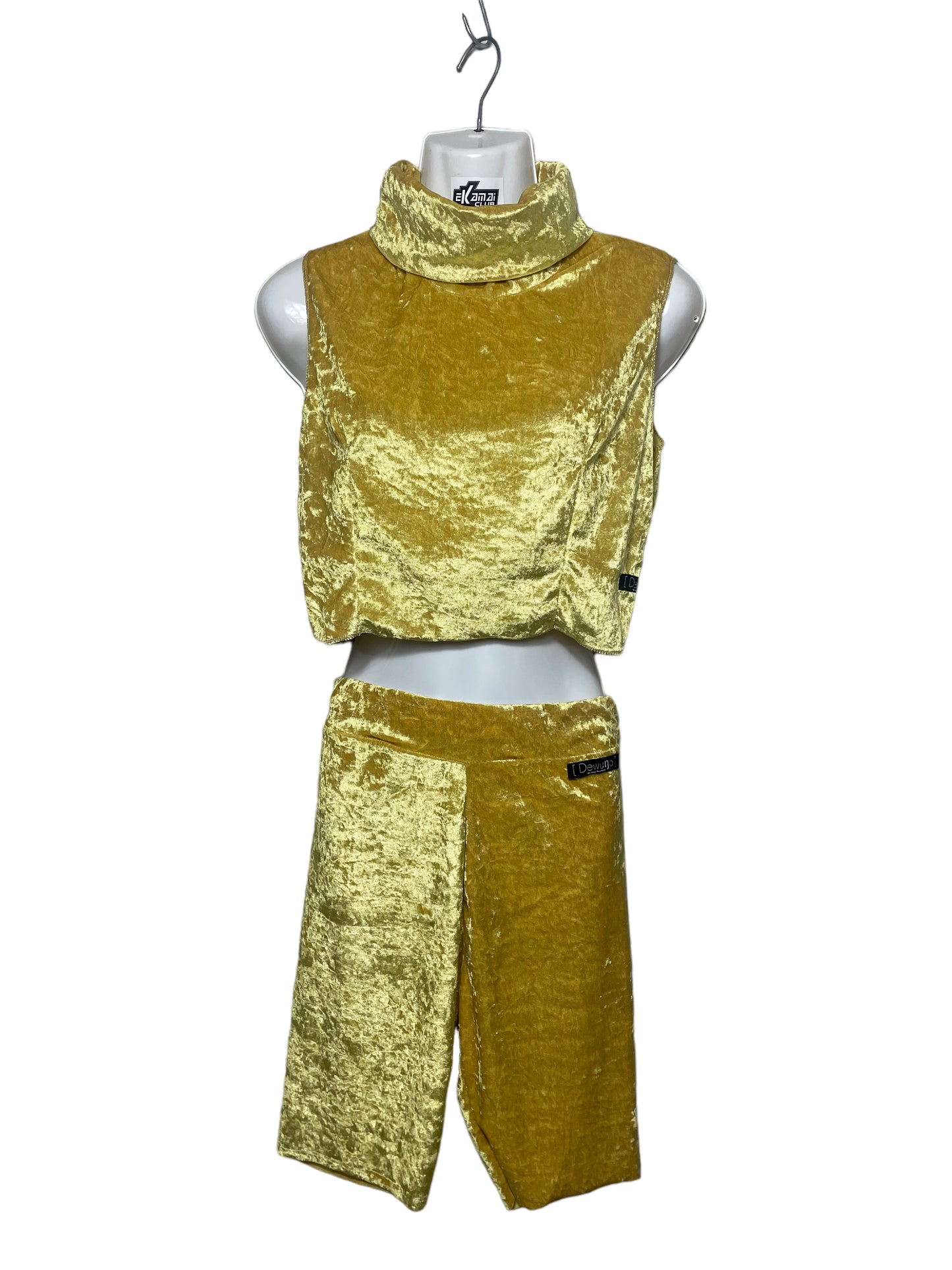 SET Top + Panty Terciopelo Gold