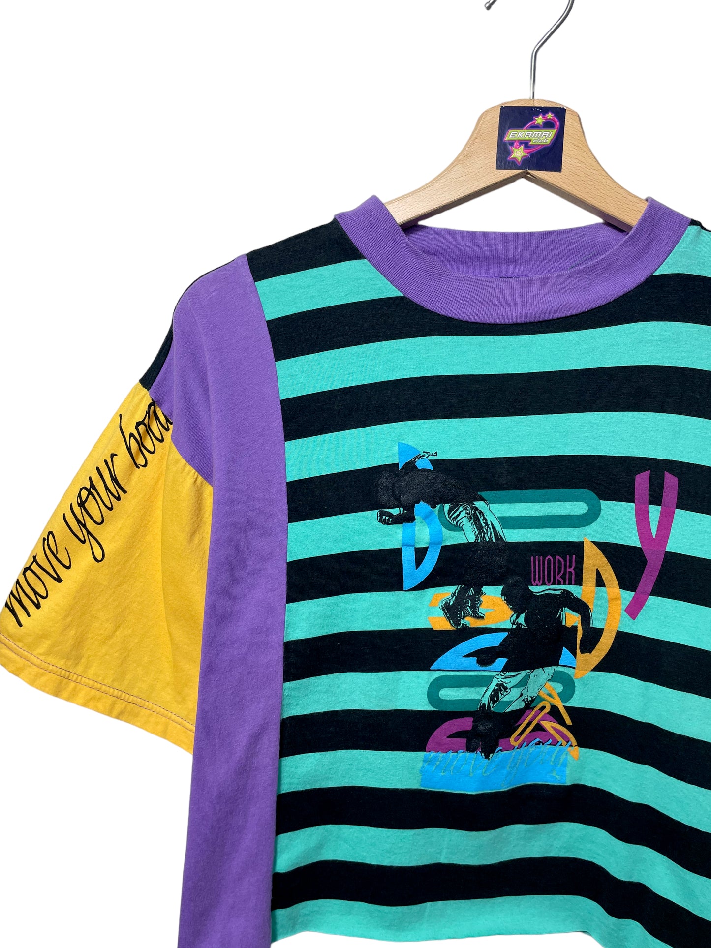 Camiseta Crop Move Your Body