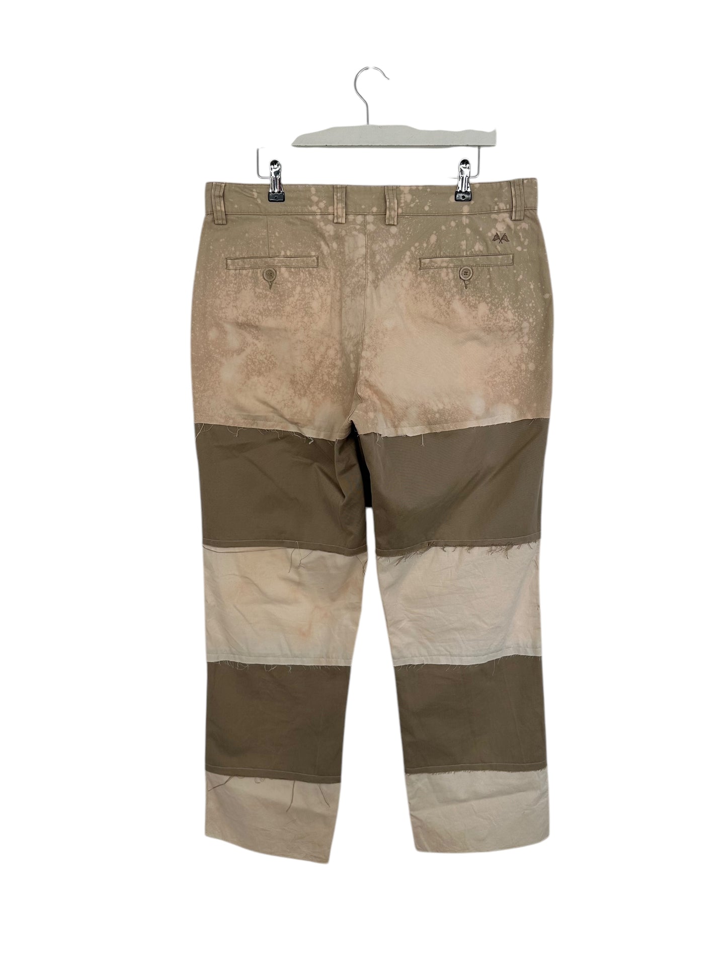 Pantalón Remix Burberry 1/2 - Ekamai Club