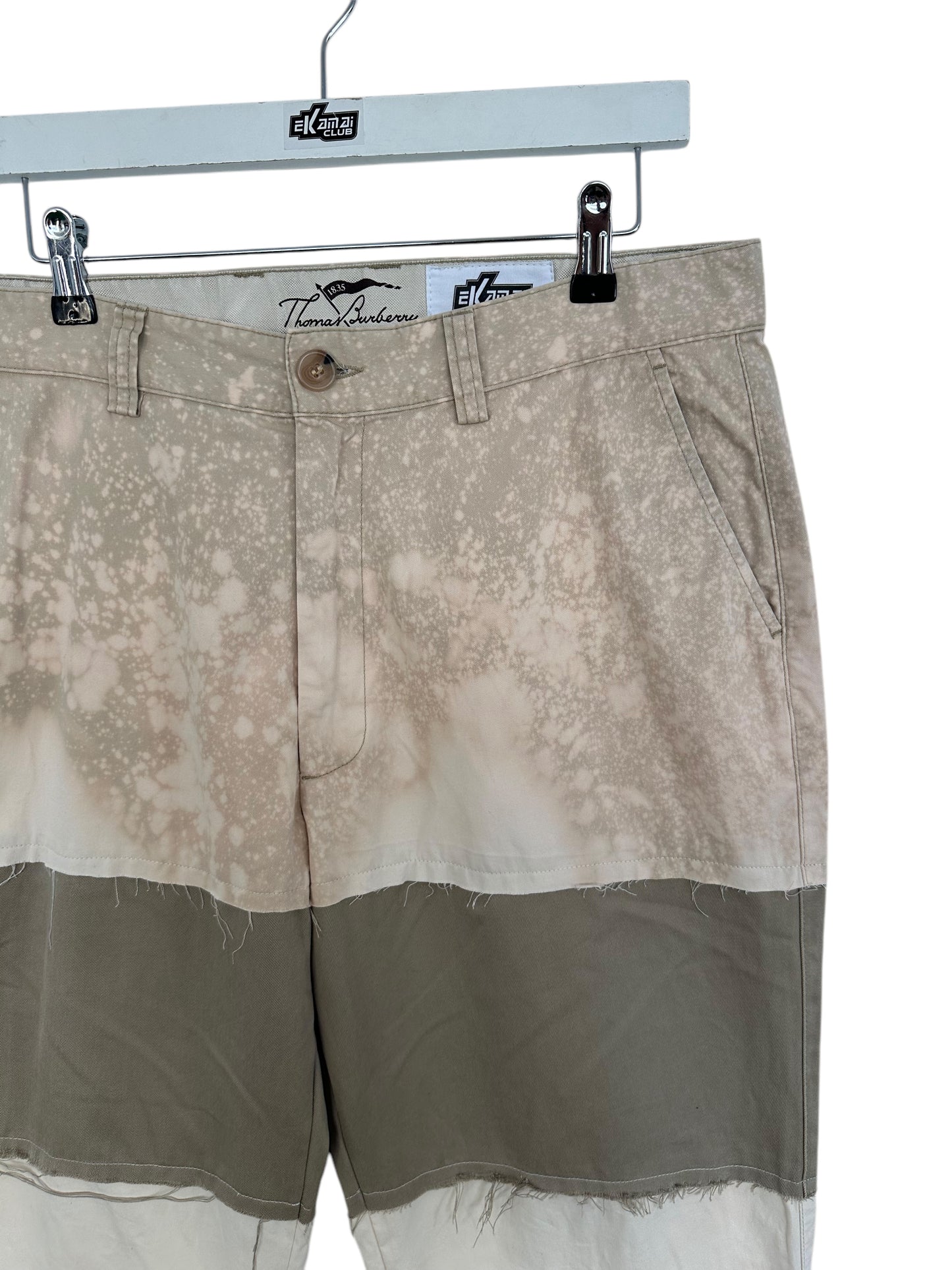 Pantalón Remix Burberry 1/2 - Ekamai Club