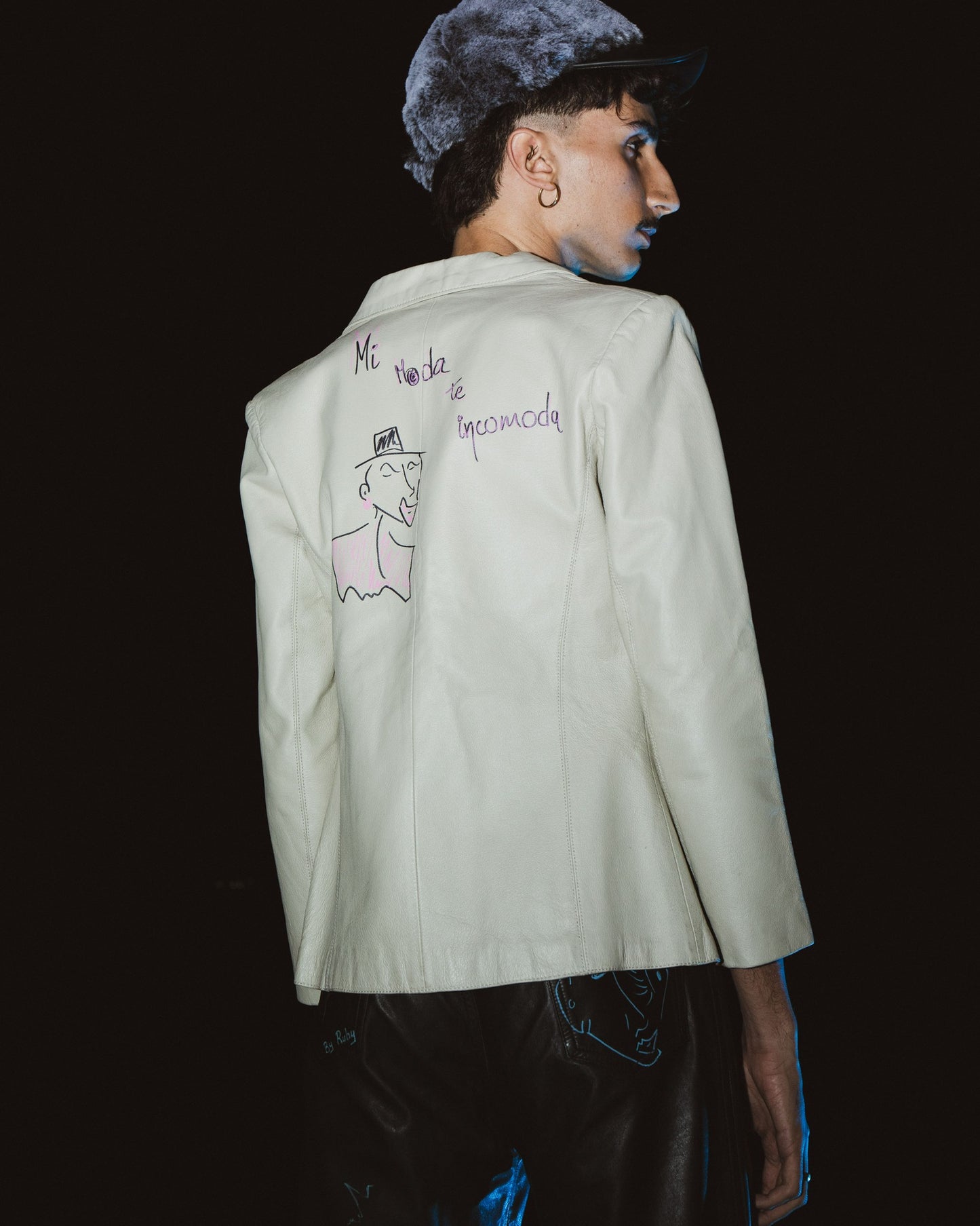 Chaqueta Blanca - by Ruby - Ekamai Club