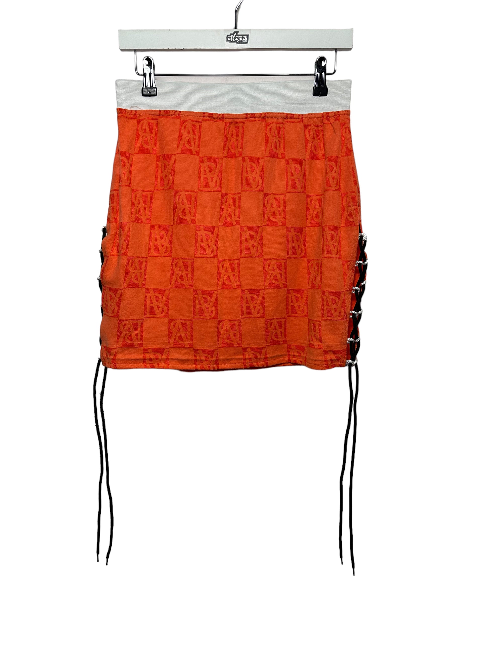 SET Reworked Camiseta Crop + Falda Venice Beach - Ekamai Club