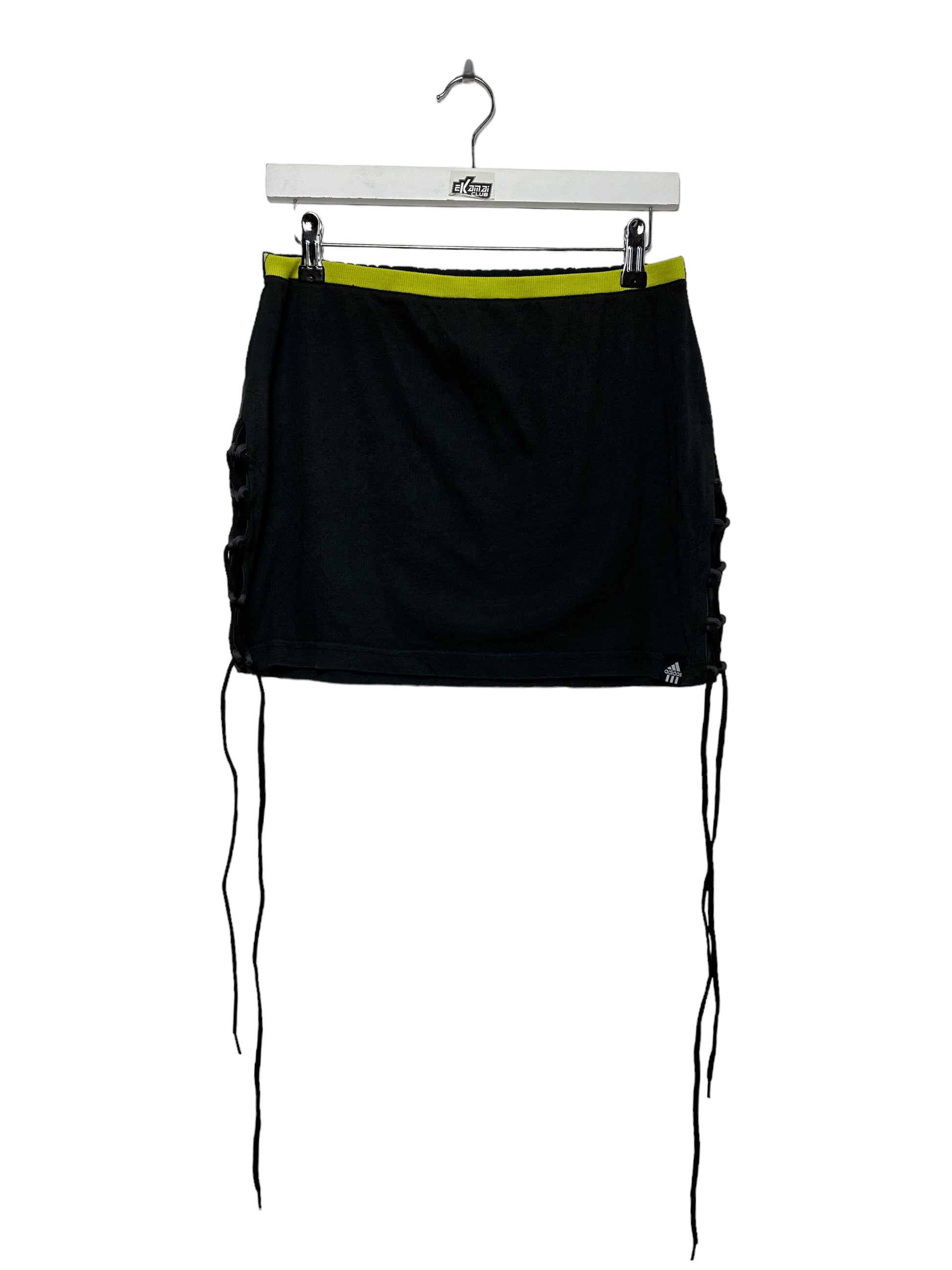 SET Reworked Top + Falda Adidas - Ekamai Club